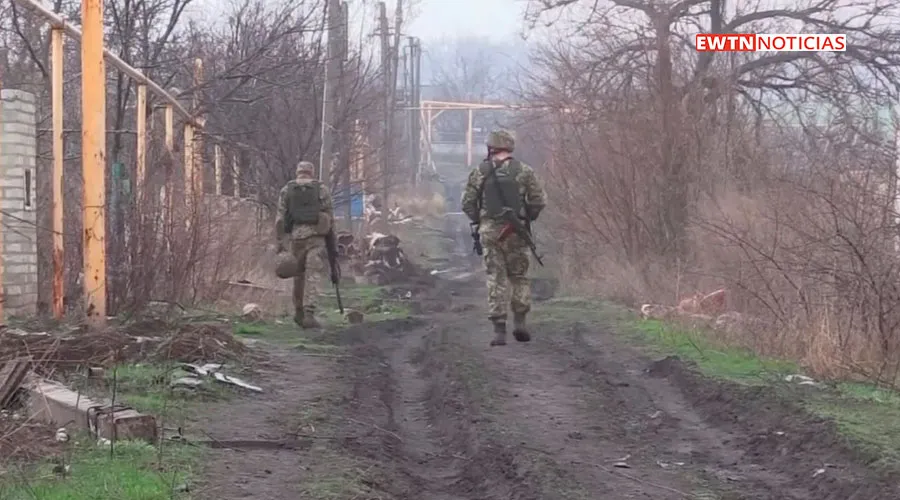 Presencia militar en el este de Ucrania. Foto: AP / EWTN