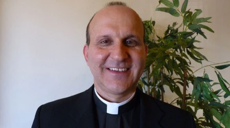 Sacerdotes que ceden a u201cmatrimoniou201d gay dau00f1an a quienes tratan de ayudar, dice experto