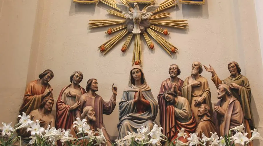 Esta guía te puede ayudar a rezar la novena de Pentecostés junto a la Virgen María