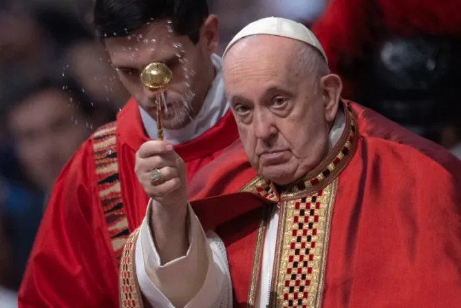 Papa Francisco: Con la ayuda del Espíritu Santo podemos vencer al diablo
