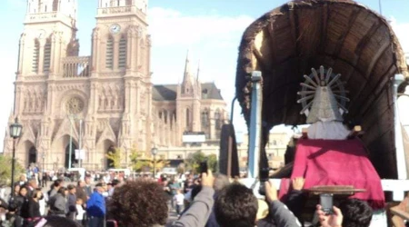 Desde donde estu00e9s, asu00ed puedes participar en la 45u00ba Peregrinaciu00f3n Juvenil a Luju00e1n