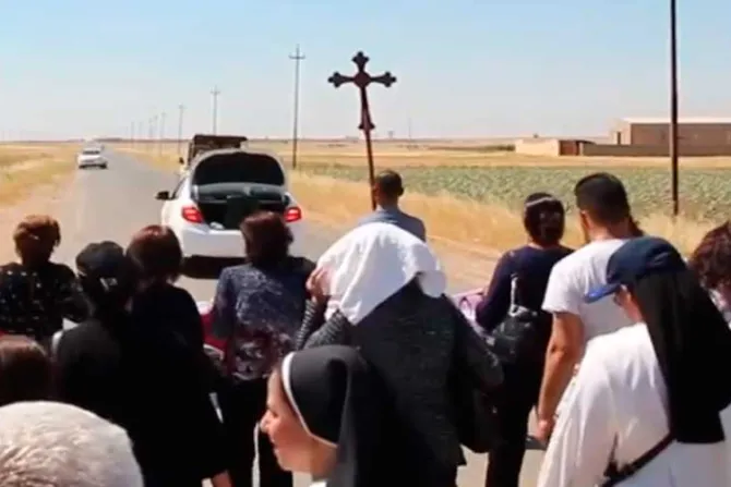 VIDEO: El sol abrasador no impidió peregrinación cristiana de acción de gracias en Irak