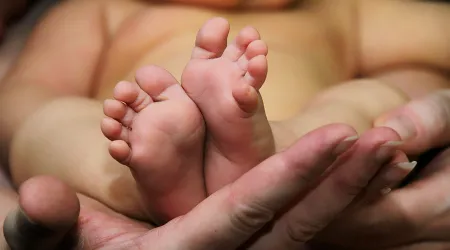 Tras 108 días de muerte cerebral da a luz un bebé sano
