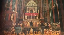 Fragmento de pintura que recuerda la coronaciu00f3n pontificia de Nuestra Seu00f1ora de Guadalupe en 1895.