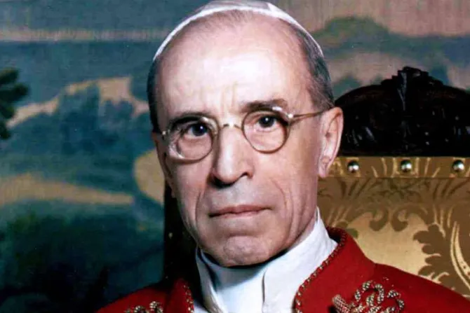Archivos vaticanos darán una imagen completa de Pío XII, señala investigadora