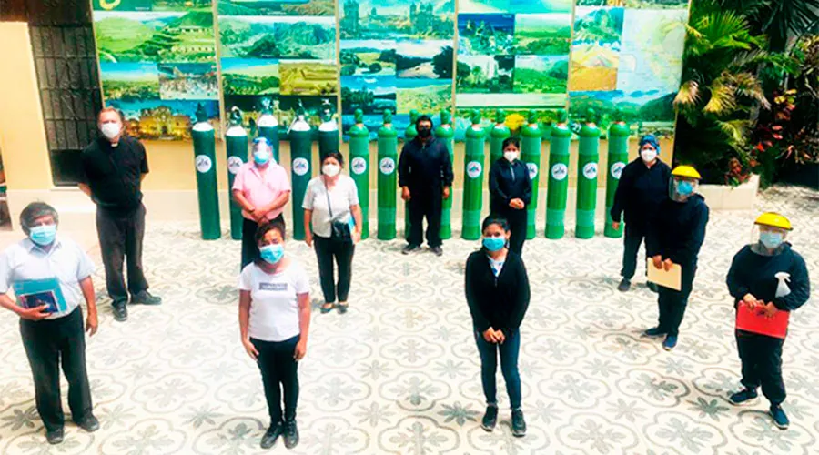 Perú: Iglesia en Piura otorga 45 balones de oxígeno a parroquias para enfrentar el COVID