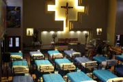 Parroquias se suman a plan nacional para acoger a personas sin techo en Chile