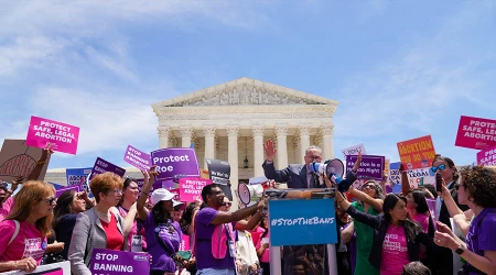 Sector salud de EEUU reasigna $33 millones que antes financiaban a Planned Parenthood