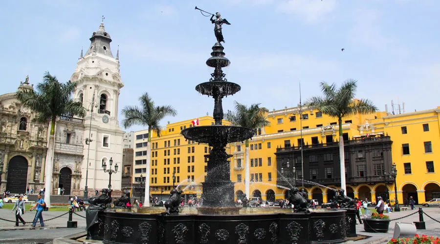Plaza Mayor de Lima. Crédito: Paulo Guereta (CC BY 2.0)?w=200&h=150