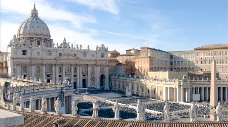 Vaticano no dejará de alzar la voz ante “derechos” contrarios a la ley natural