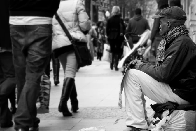 Obispos españoles animan a “gestos concretos de ayuda” en Jornada por los Pobres