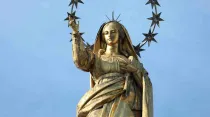 María Auxiliadora en la cúpula más alta de su Basílica de Turín. Crédito: ANS Salesianos