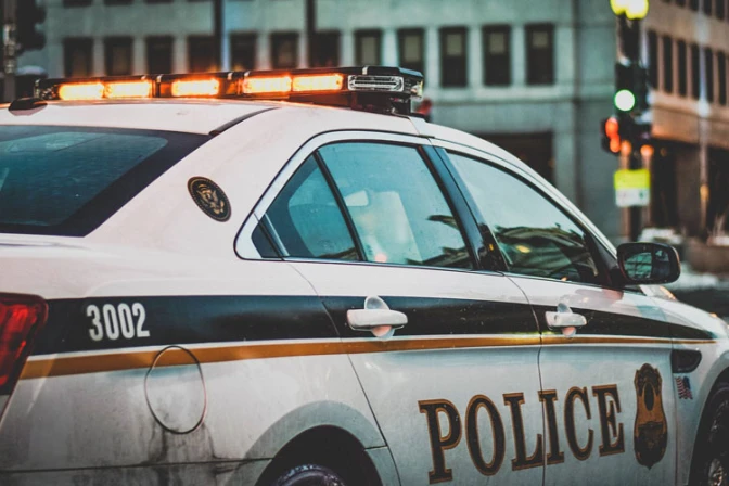 Al menos 3 personas mueren en tiroteo en iglesia en Texas