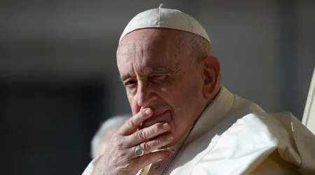 El Papa Francisco pide rezar por los enfermos de Alzheimer