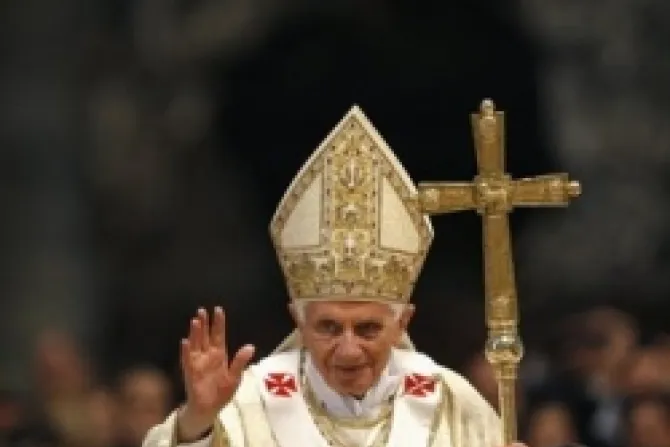 Benedicto XVI: Obediencia, no rebeldía al magisterio, trae cambio en la Iglesia