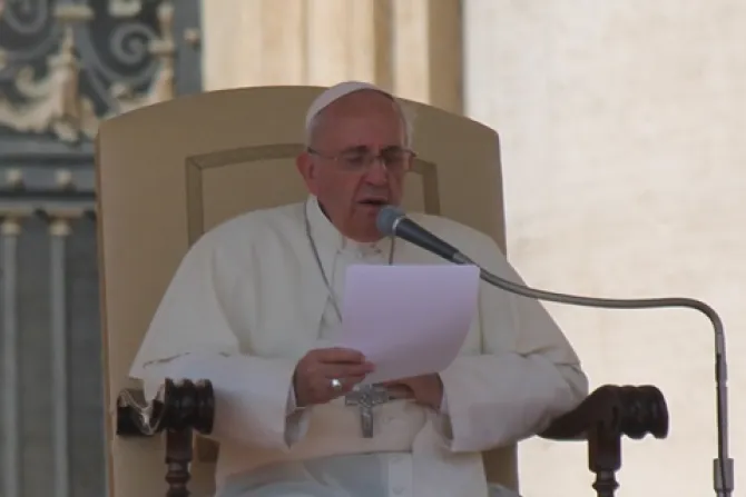La Iglesia y el mundo necesitan consagrados, levadura para una sociedad justa, dice el Papa
