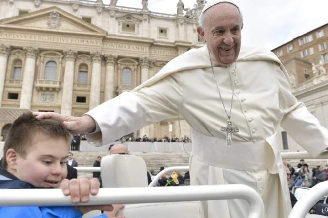 Catequesis del Papa Francisco sobre el Triduo Pascual