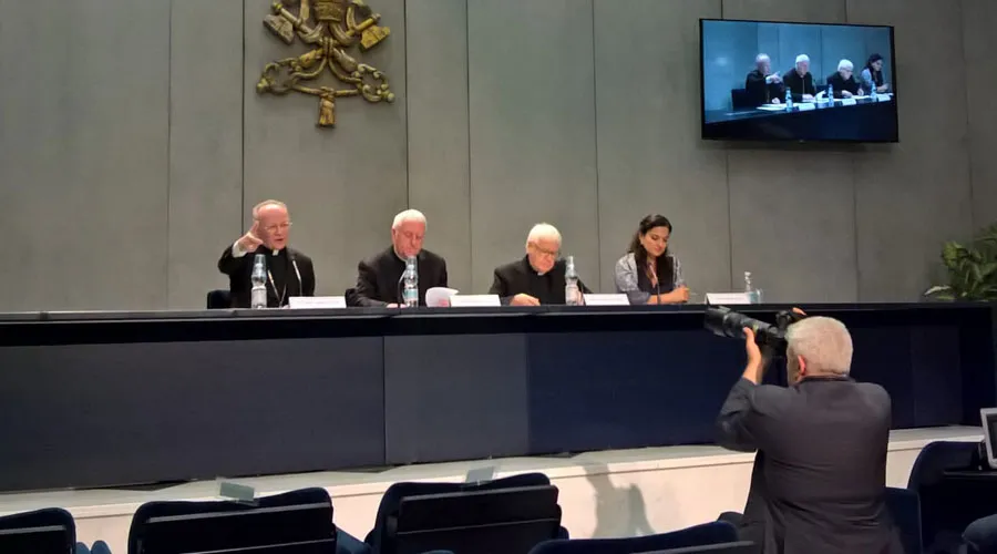 Presentación del documento en la Sala de Prensa del Vaticano. Foto: ACI Prensa?w=200&h=150