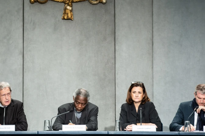 El Vaticano presenta el mensaje del Papa Francisco para la Jornada Mundial de la Paz 2020 