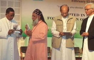 Presentaciu00f3n del libro del P. Tom Uzhunnalil / Foto: ANS 