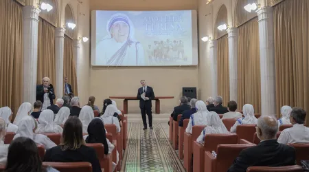 Importantes autoridades del Vaticano asisten a premier de película sobre la Madre Teresa