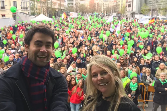FOTOS y VIDEO: Miles celebran el Día Internacional de la Vida en Madrid