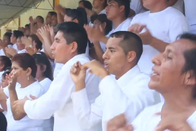 Internos de penal de Puerto Maldonado dedican canción de esperanza al Papa [VIDEO]