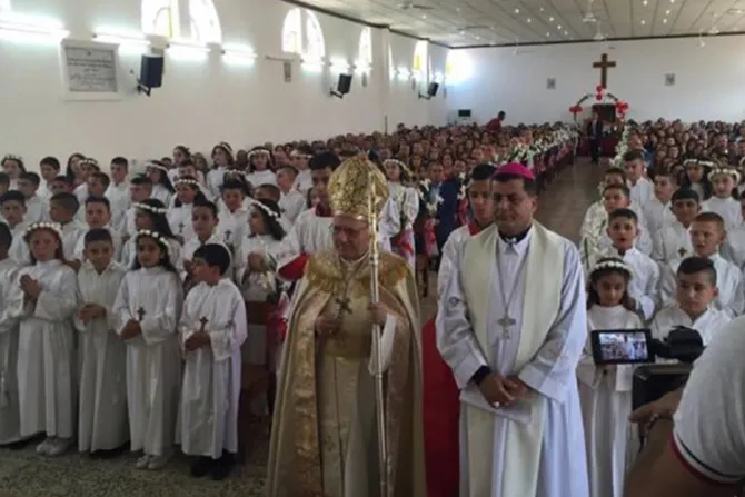 FOTOS: Así fue Primera Comunión de 100 niños en Irak, tierra de cristianos perseguidos