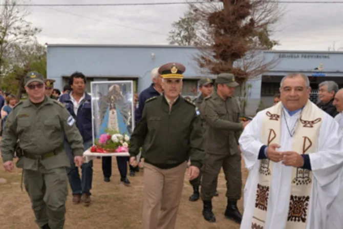 Gendarmería de Argentina celebra su aniversario de la mano de la Virgen de Luján
