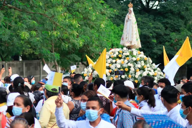 Ante la Virgen de Fátima católicos claman: ¡María es de Nicaragua y Nicaragua es de María!
