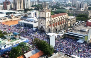Procesiu00f3n Jesu00fas de la Divina Misericordia Maracaibo,Venezuela / Foto: Fundaciu00f3n Maru00eda Camino a Jesu00fas 