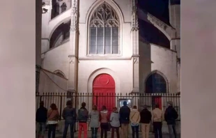 Una vigilia de oraciu00f3n de Protu00e8ge ton u00c9glise. Foto cortesu00eda 