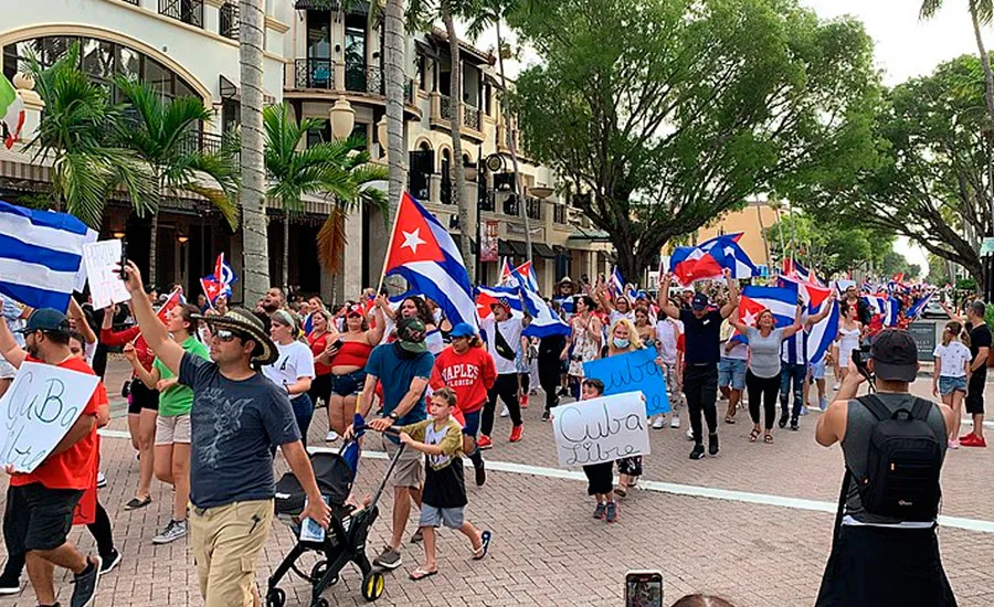 Una marcha en Florida a favor de la libertad de Cuba. Crédito: P,TO 19104 (CC BY-SA 4.0)