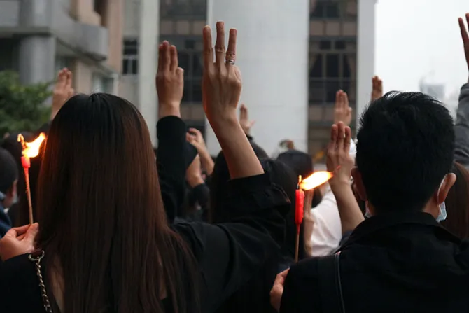 Ayuda a la Iglesia Necesitada llama a rezar por Myanmar ante escalada de violencia