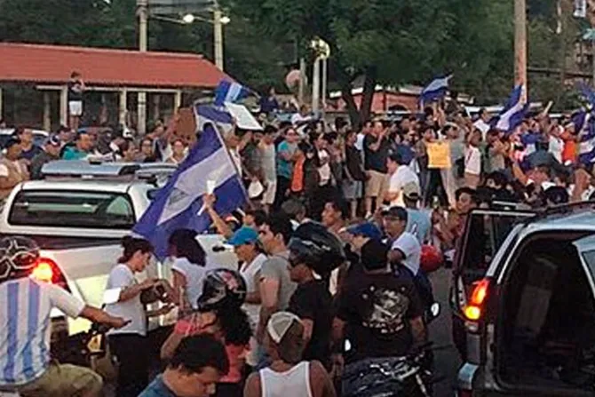 Iglesia en Nicaragua deplora violencia contra marcha por la libertad de presos políticos