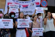 Exigen “no más silencio” sobre ley del aborto al Tribunal Constitucional de España
