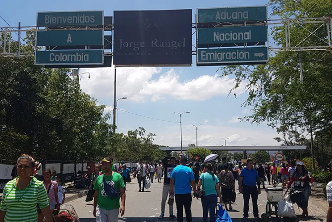 Cúcuta: ¿Cómo se (sobre)vive a las puertas del “infierno” de Venezuela?