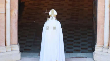 El Papa Francisco abre la Puerta Santa de Celestino V por primera vez en la historia 