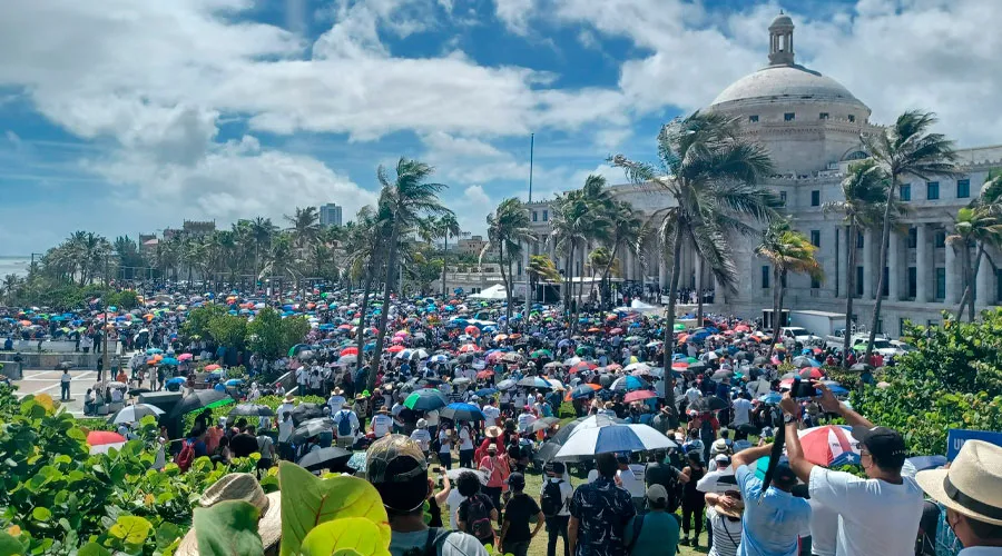 Plantón contra la ideología de género frente al Capitolio de Puerto Rico, 14/08/21/ Crédito: Twitter de Wilfredo Diaz Rosado
