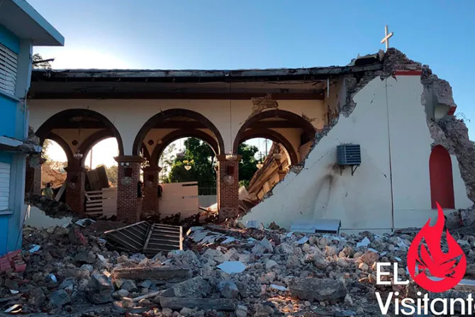 VIRAL: Recuperan sagrario intacto de iglesia destruida por terremoto en Puerto Rico 