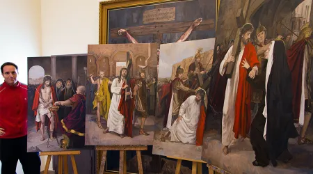 FOTOS: Pintor promueve el arte sacro y sorprende al Papa Francisco