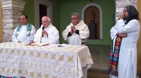 Obispo Raúl Vera celebra Misa por grupo LGBT con conocido promotor del aborto