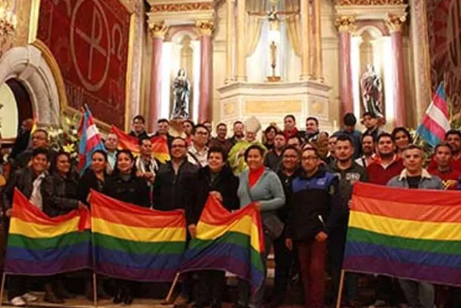 Así fue la "Misa de acción de gracias" de Obispo Vera con colectivo gay en México [FOTOS]