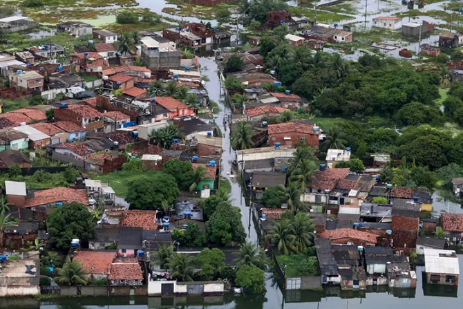 Iglesia ayuda a afectados por lluvias que dejan más de 100 muertos en Brasil