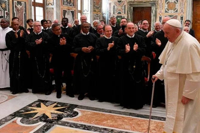 Papa Francisco: Quienes se apropian del liderazgo por interés personal no sirven a Cristo