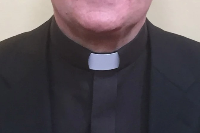 Advertencia: Sacerdote ejerce sin licencias ministeriales en Argentina 