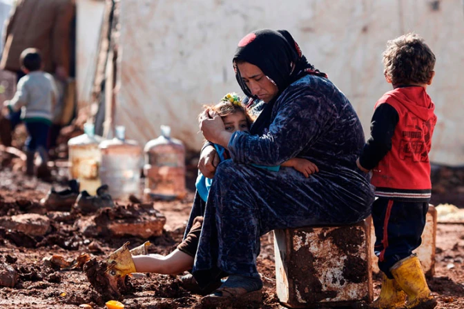 Rostros de los refugiados llaman a renovar compromiso por la paz, dice el Papa