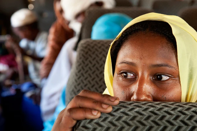 Papa Francisco: Pidamos perdón por quienes cierran las puertas a refugiados