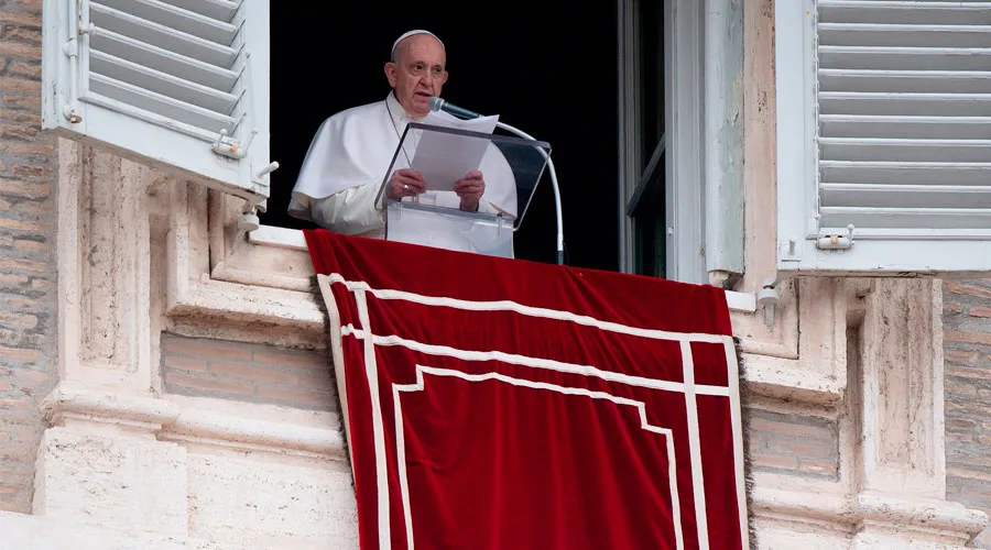 El Santo Padre presidió el rezo del Regina Coeli desde el Palacio Apostólico. Foto: Vatican Media