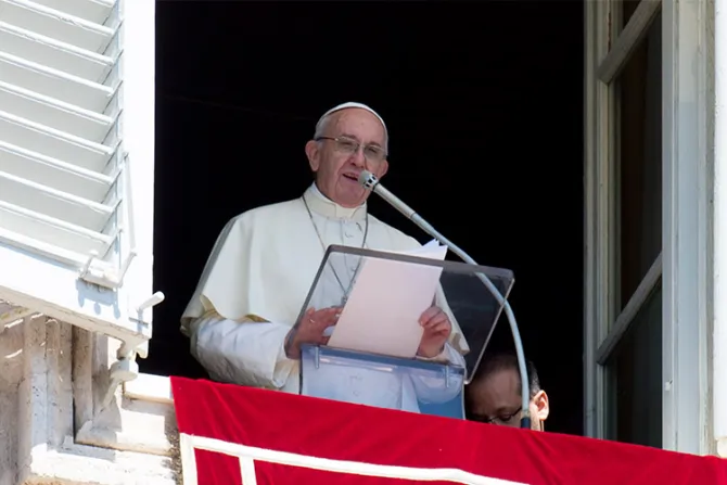 Regina Coeli: El Papa explica la “lógica del Evangelio” que enseña el Espíritu Santo 